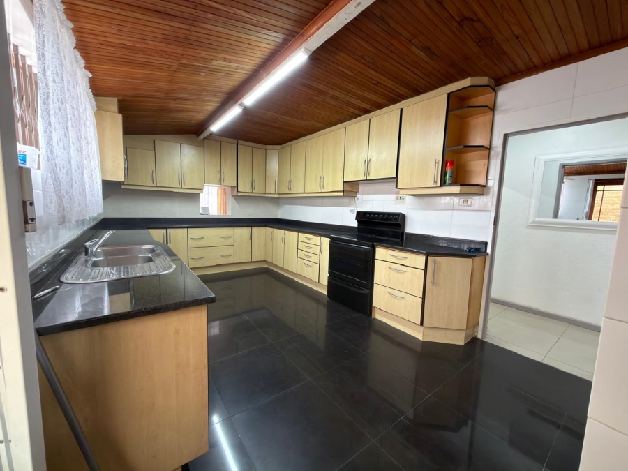 3 Bedroom Property for Sale in Sanddrift Western Cape